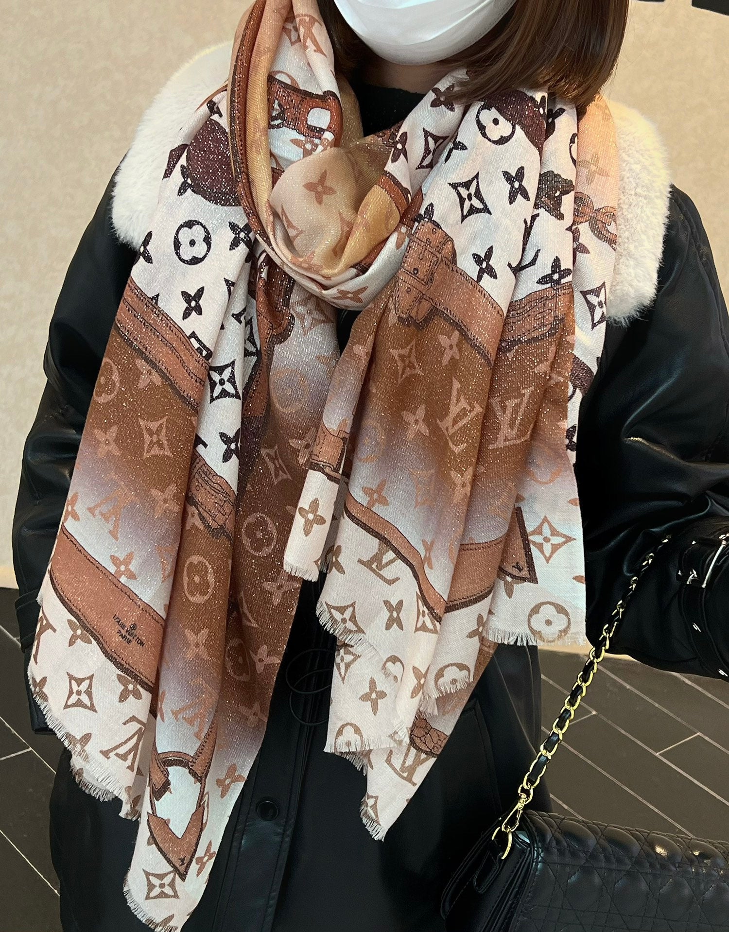 Limited edition cashmere scarf