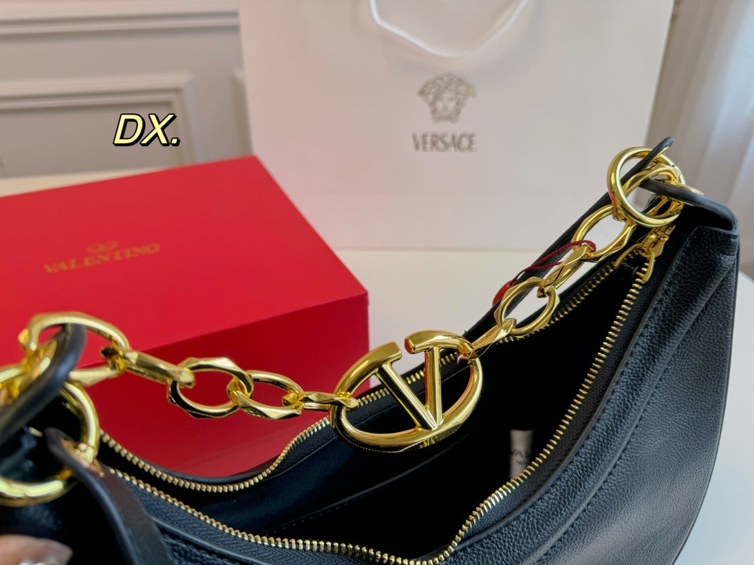 V Moon Schultertasche