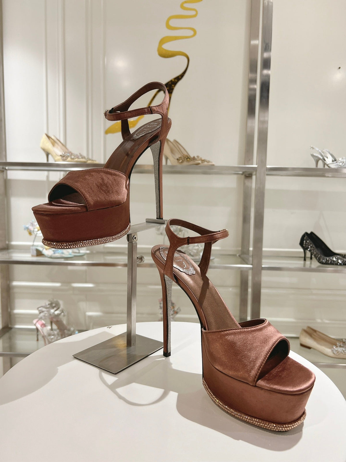 Plateau-Stilettosandalen
