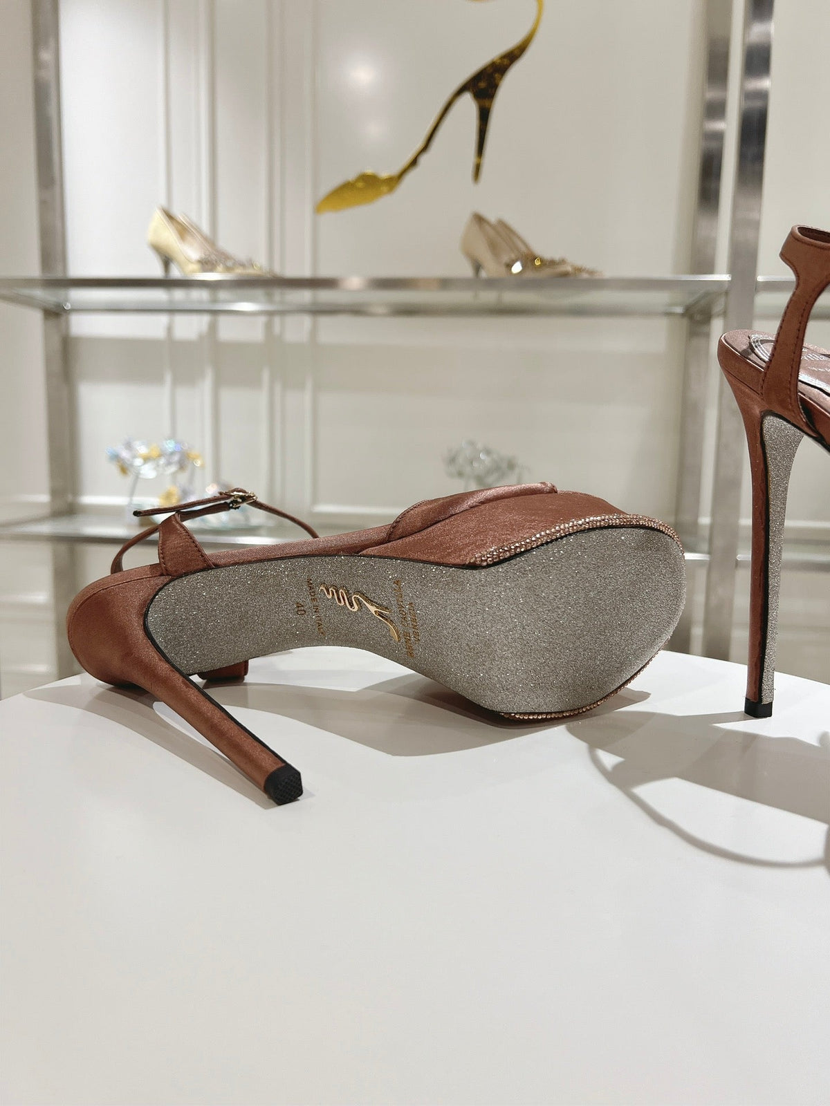 Plateau-Stilettosandalen