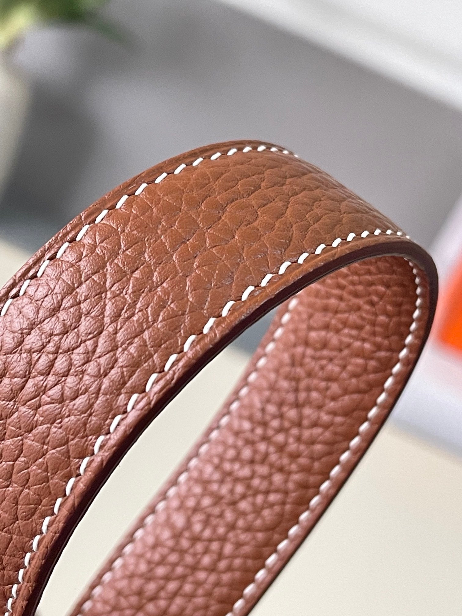 22 cm Leather Bucket Bag