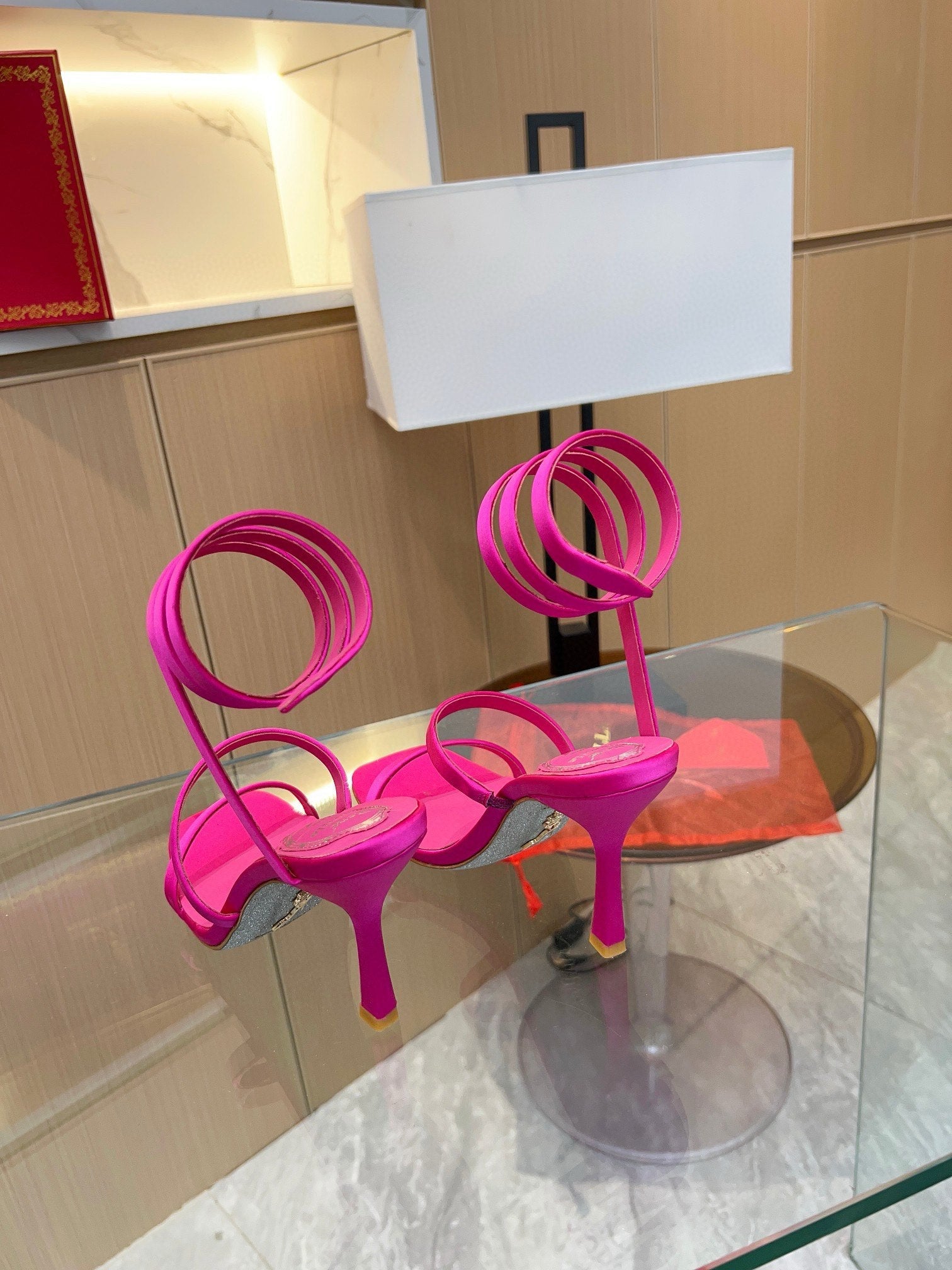 Sandalias de cristal con forma de serpiente de seda