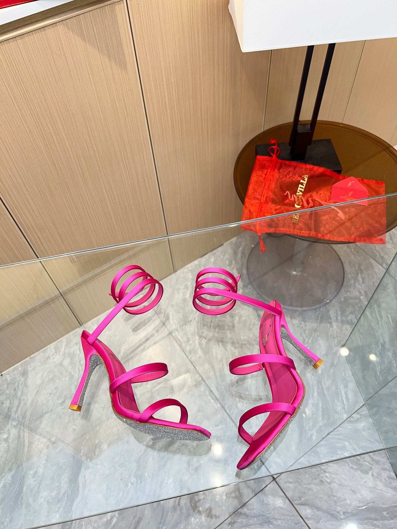 Sandalias de cristal con forma de serpiente de seda