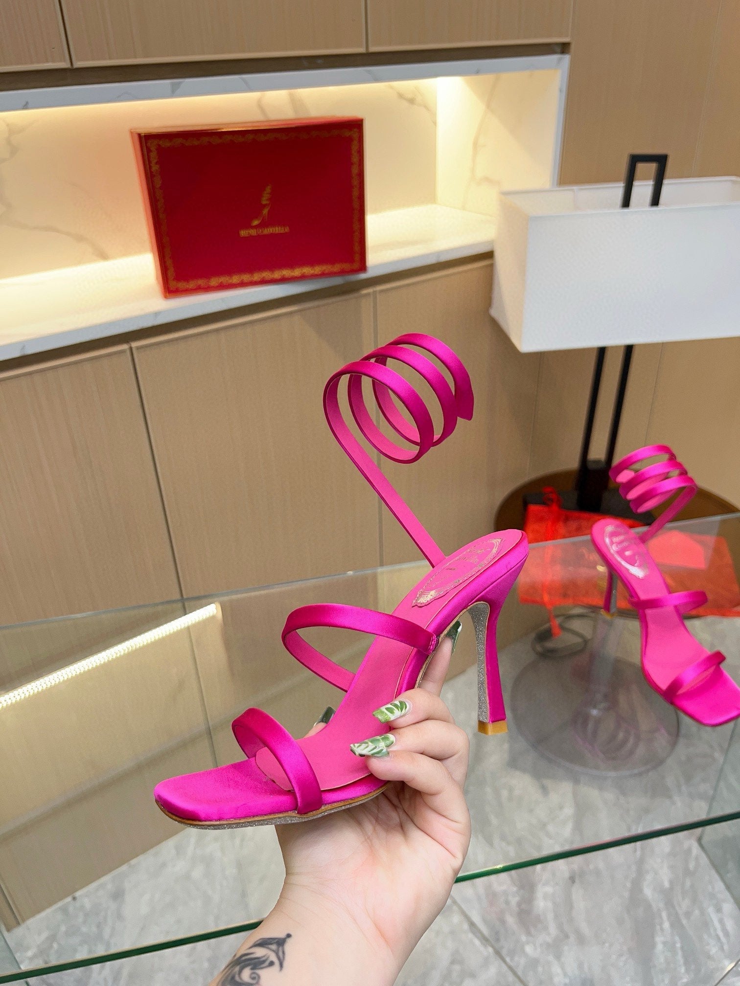 Sandalias de cristal con forma de serpiente de seda