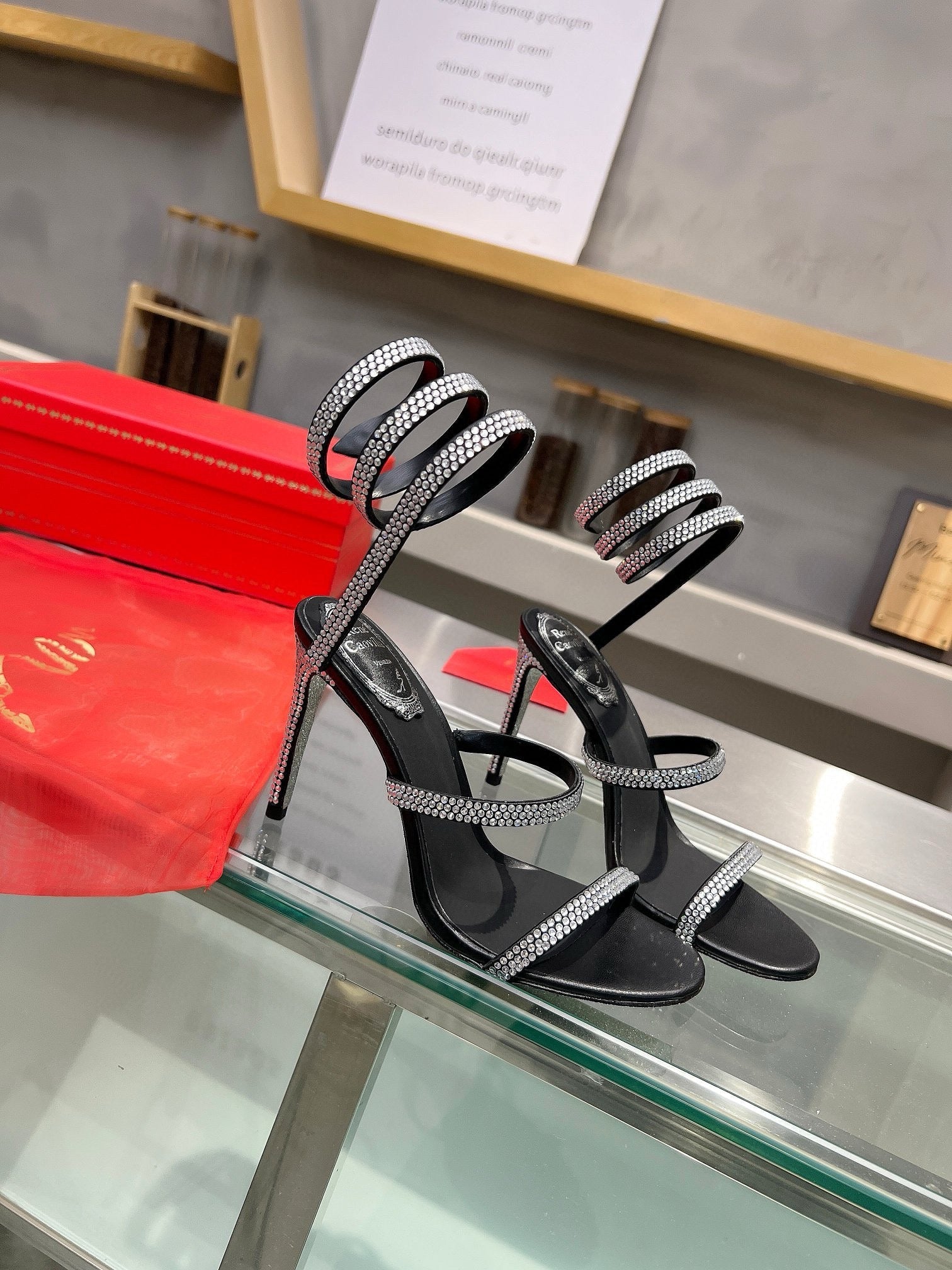 Sandalias de cristal con forma de serpiente de seda