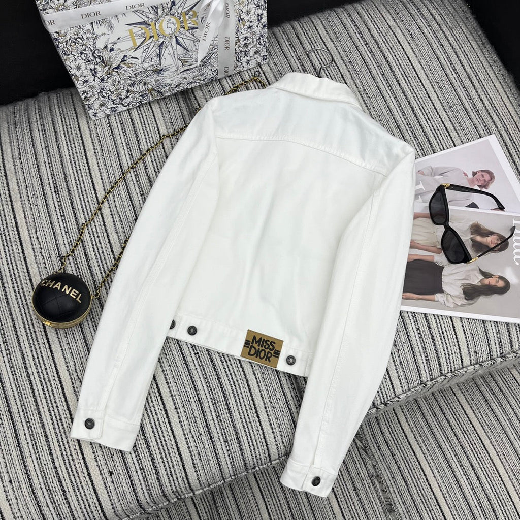 Chaqueta vaquera con logo bordado