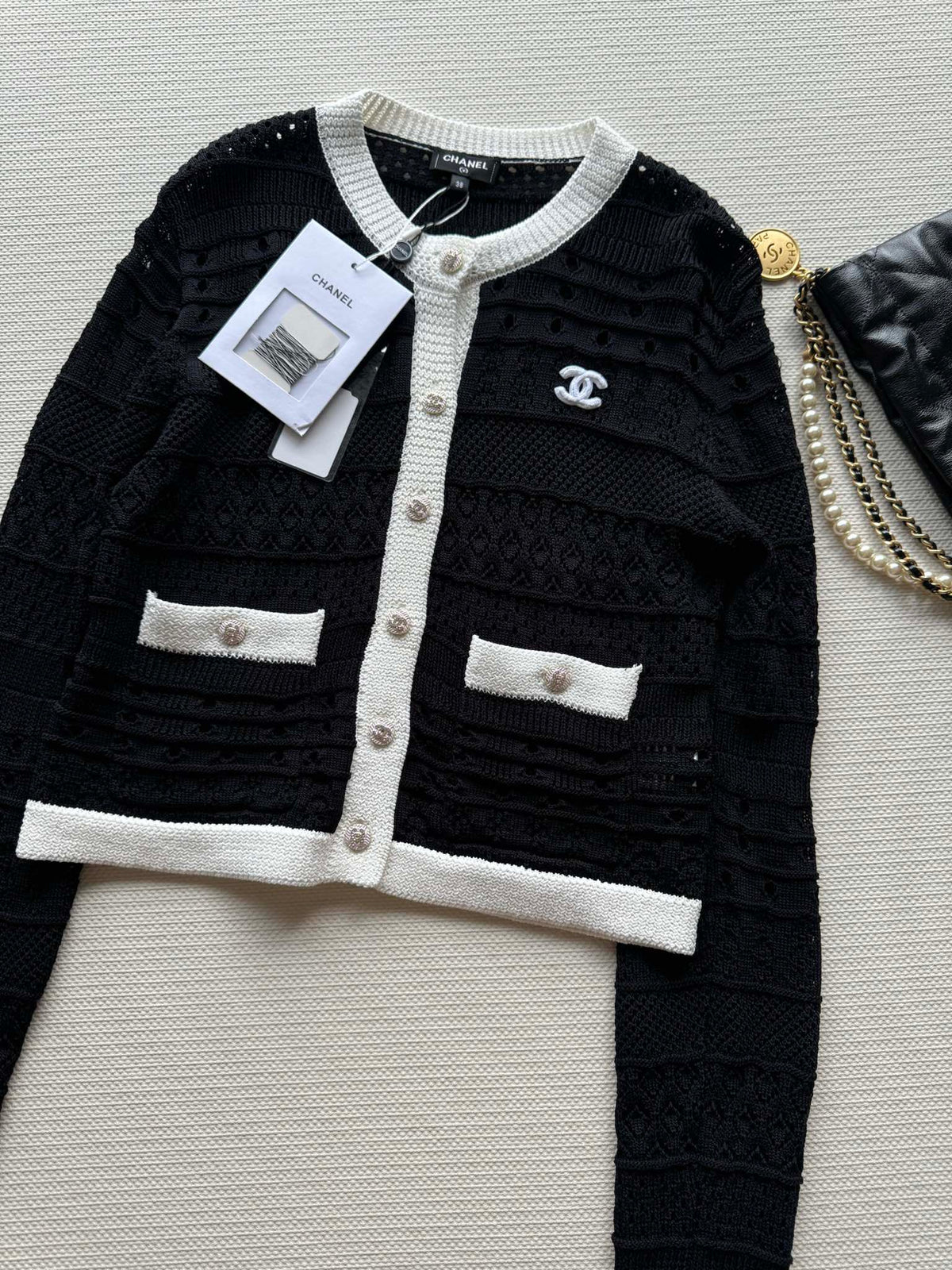 Cardigan aus Kontraststrick