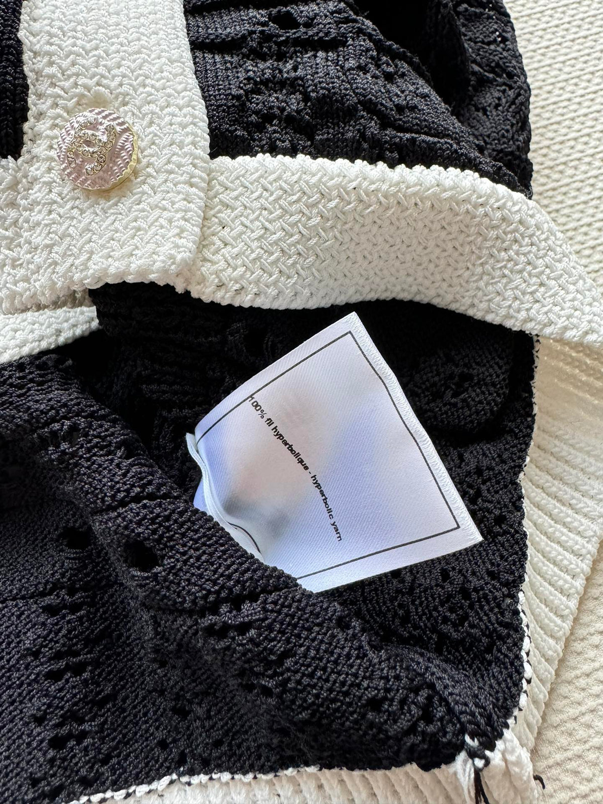 Cardigan aus Kontraststrick