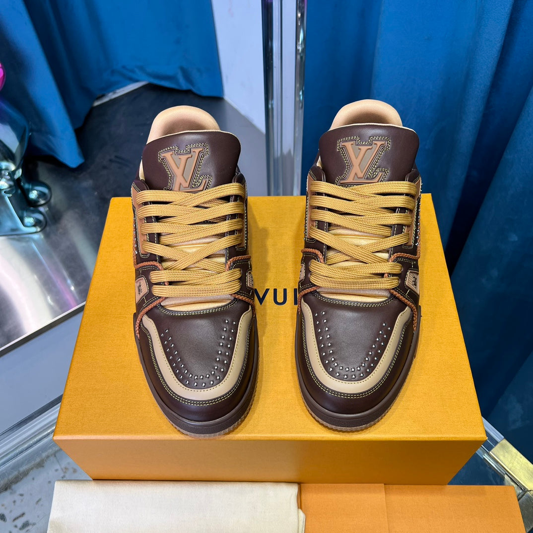 Matching premium leather sneakers