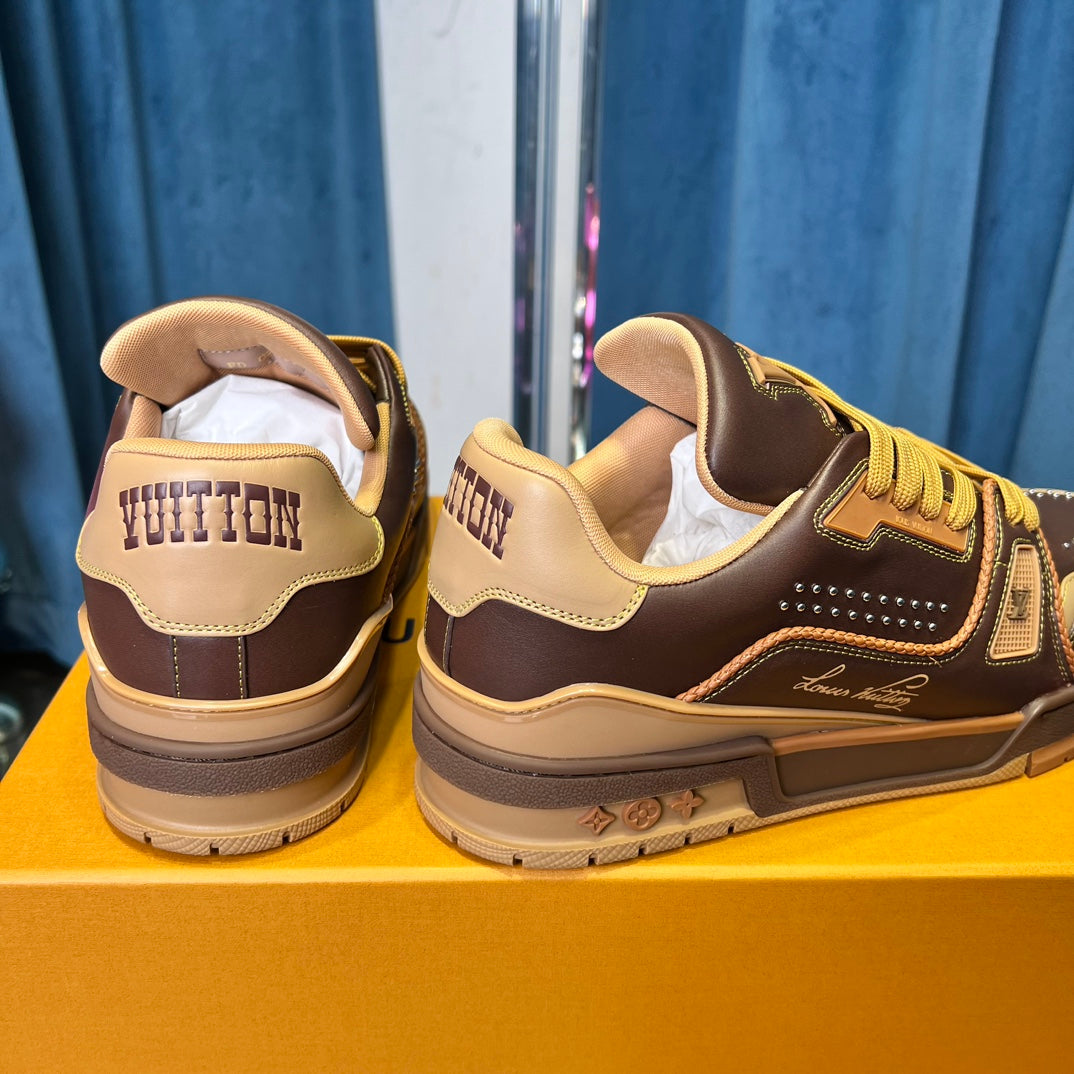 Matching premium leather sneakers