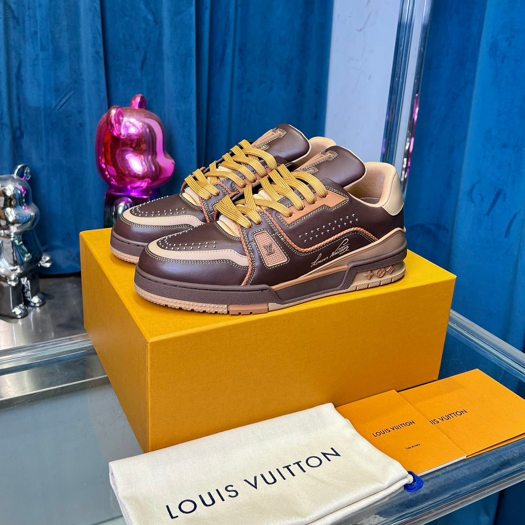Matching premium leather sneakers