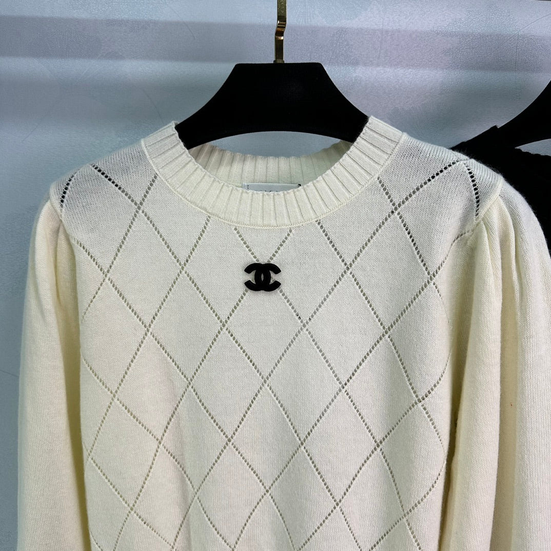 Retro-Stricktop mit Kontrastdetails