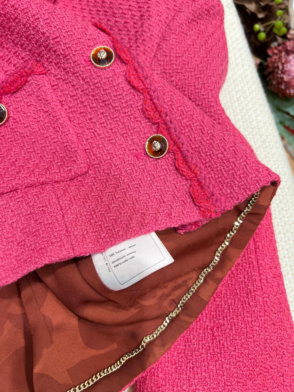 Short jacket with rose detail