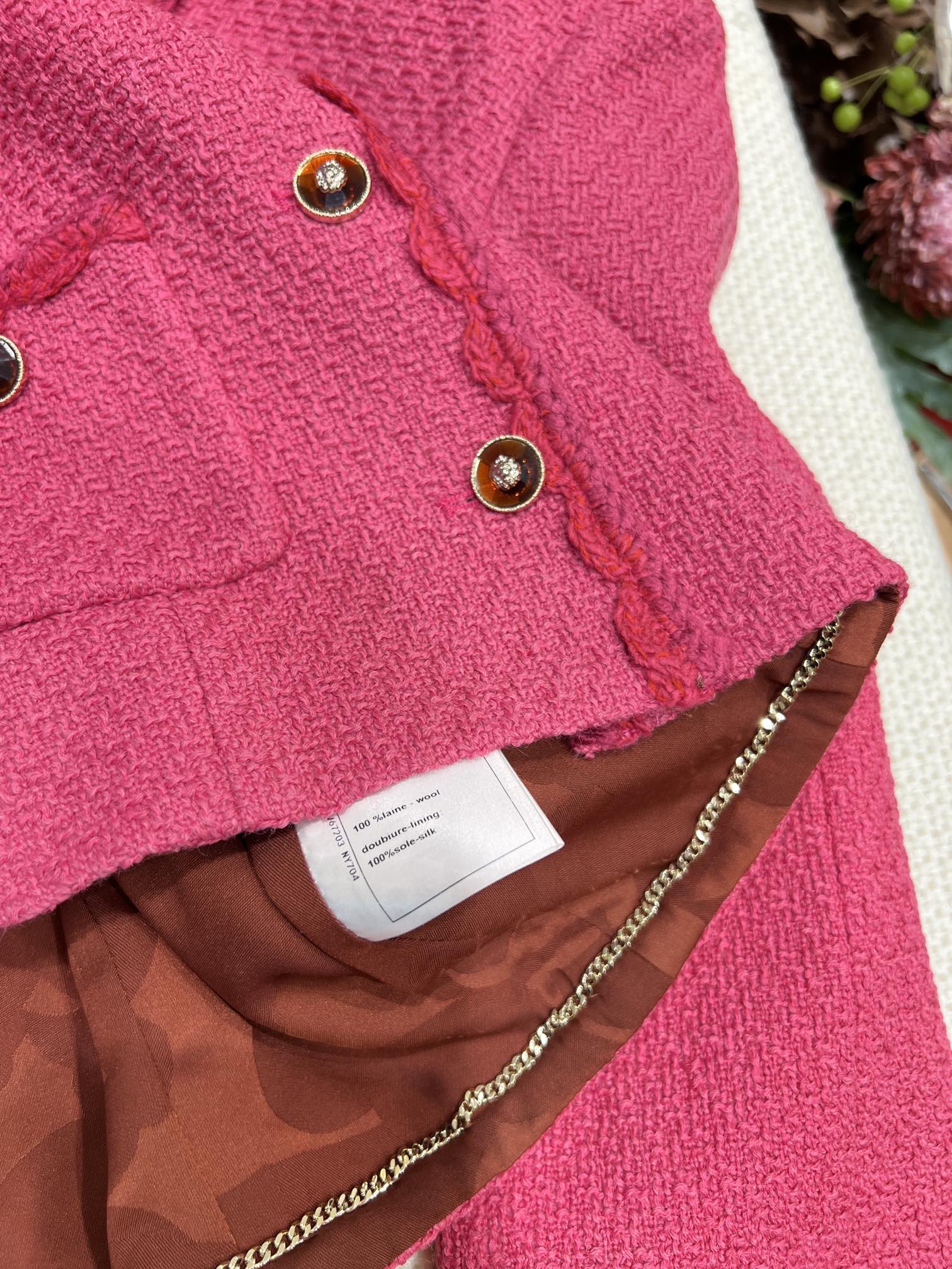 Short jacket with rose detail