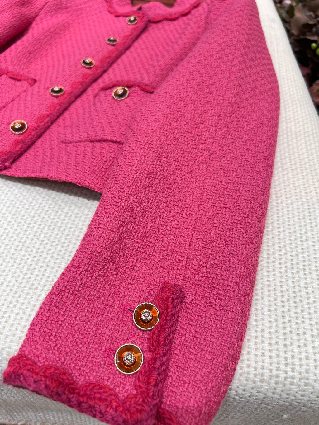 Short jacket with rose detail