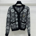 Strickjacke mit Monogramm