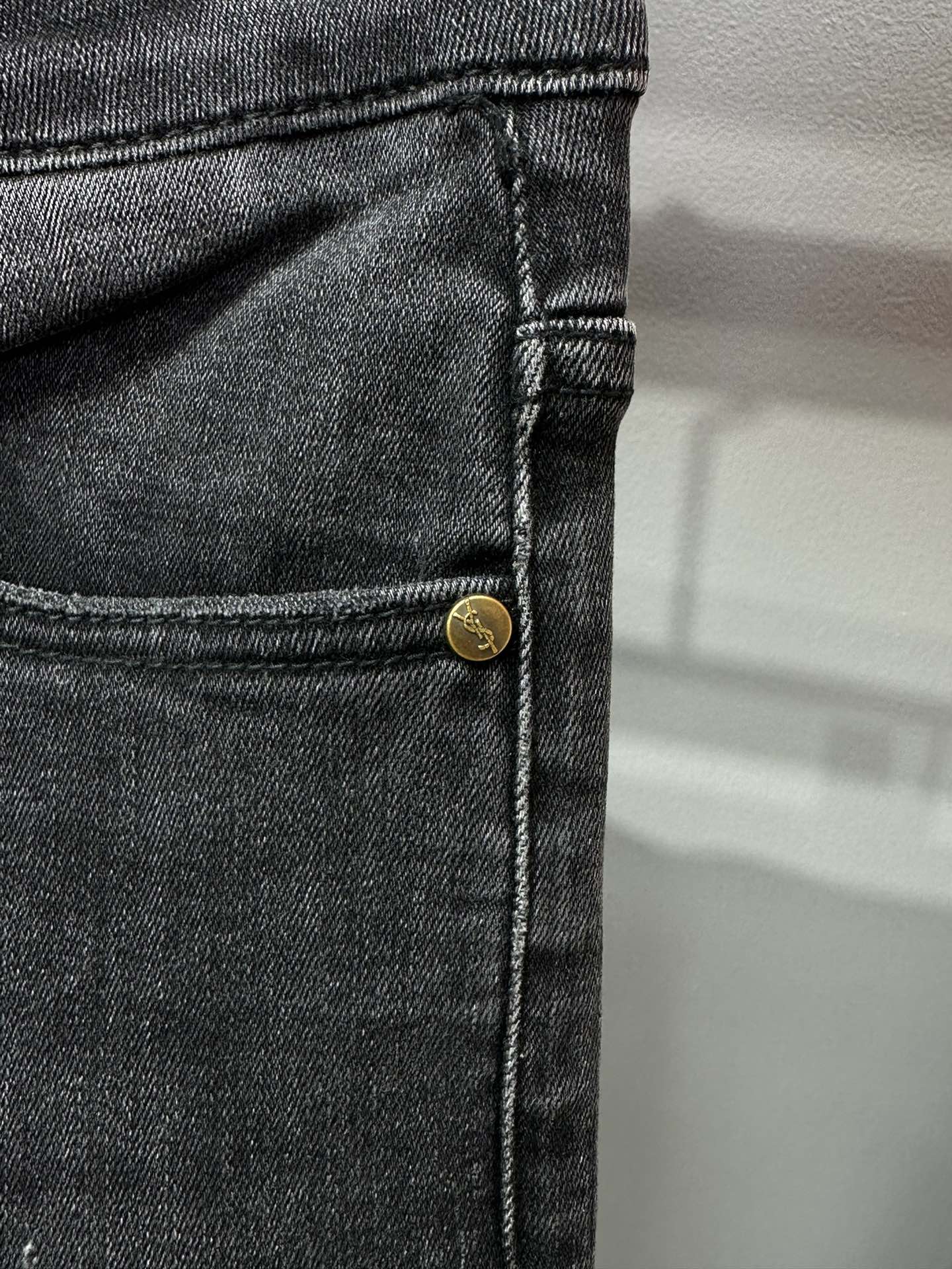 Herrenjeans