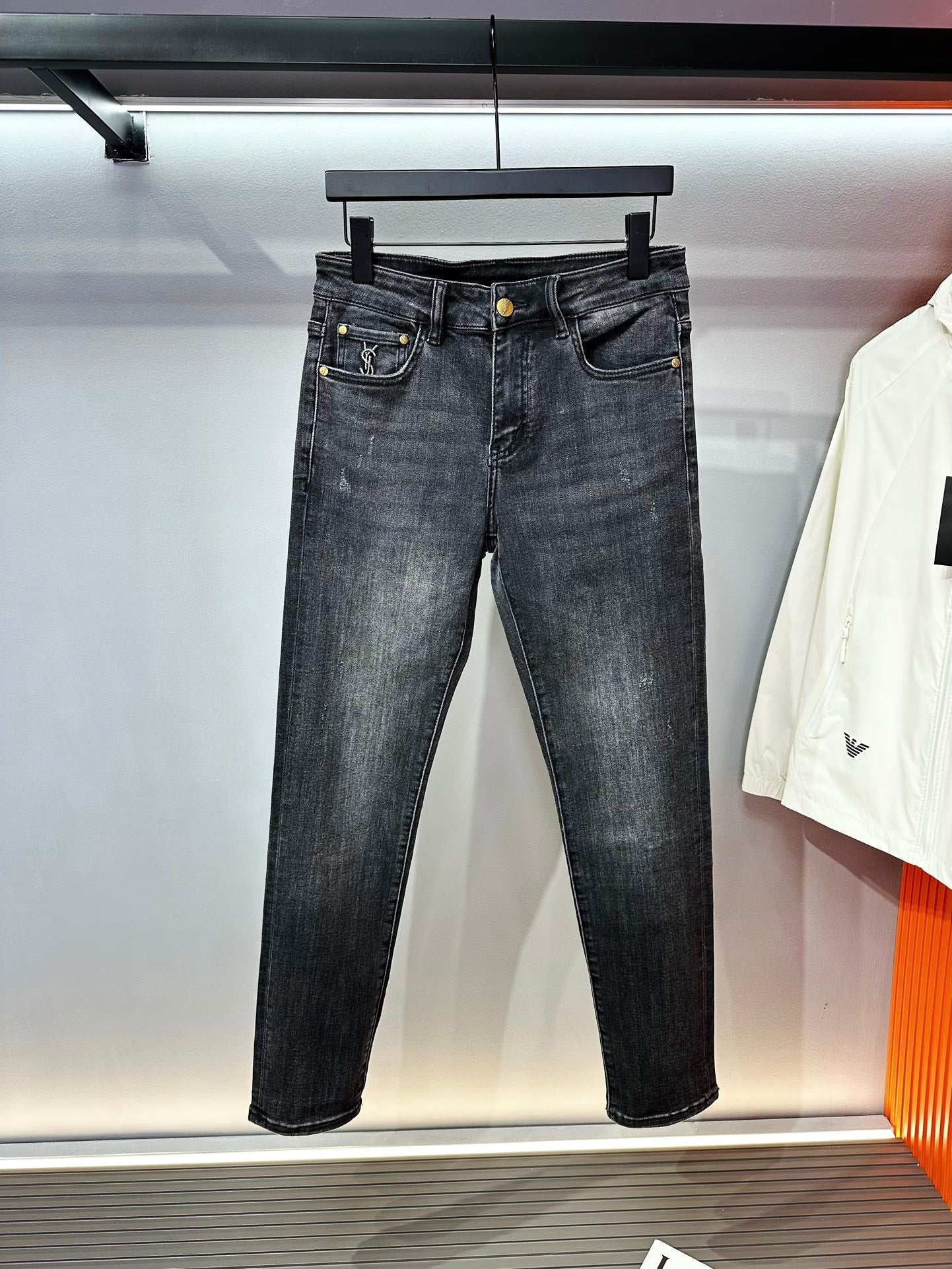 Herrenjeans