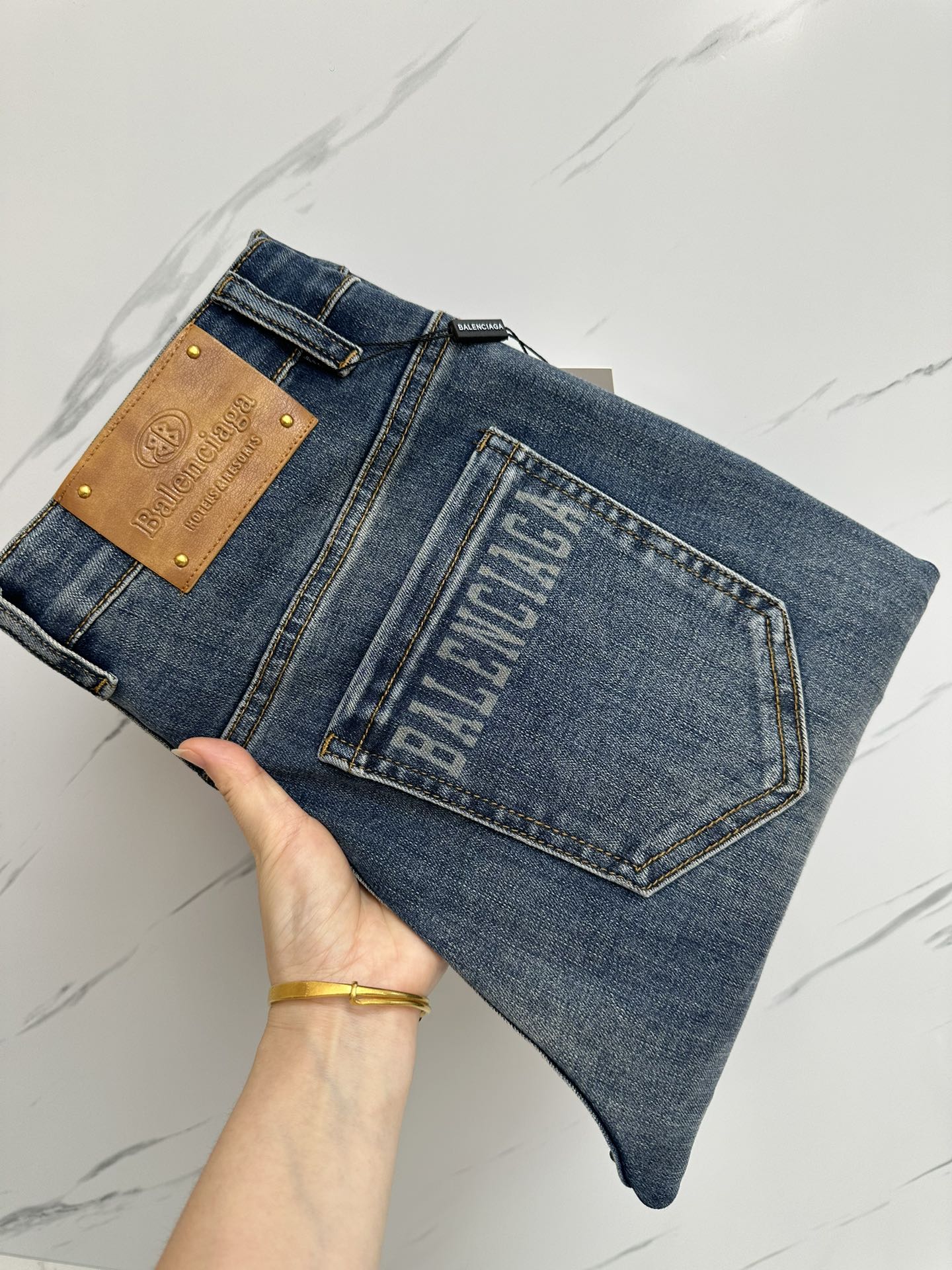Pantalones vaqueros de mezclilla lavada de diseñador para hombre