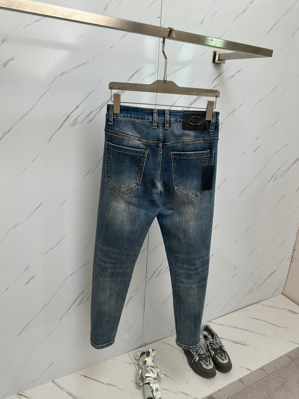 Pantalones vaqueros de mezclilla lavada premium para hombre