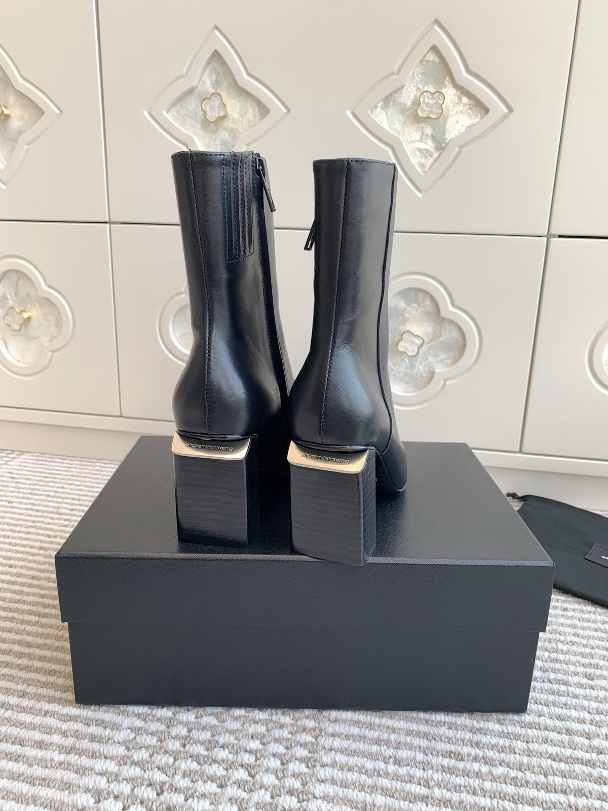 Damen-Stiefeletten mit eckiger Zehenpartie