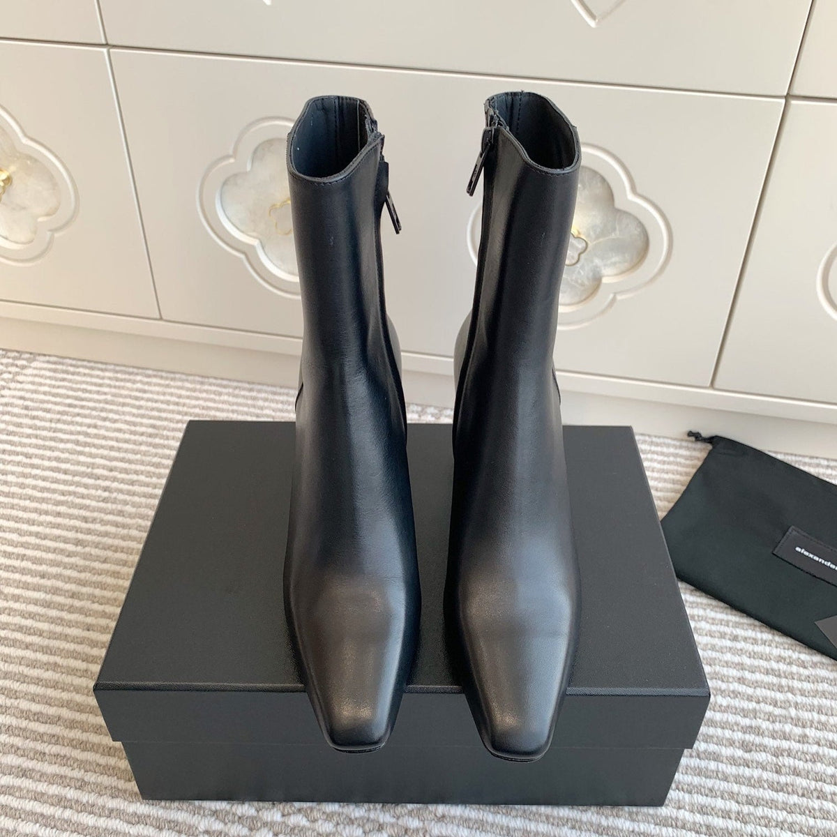 Damen-Stiefeletten mit eckiger Zehenpartie