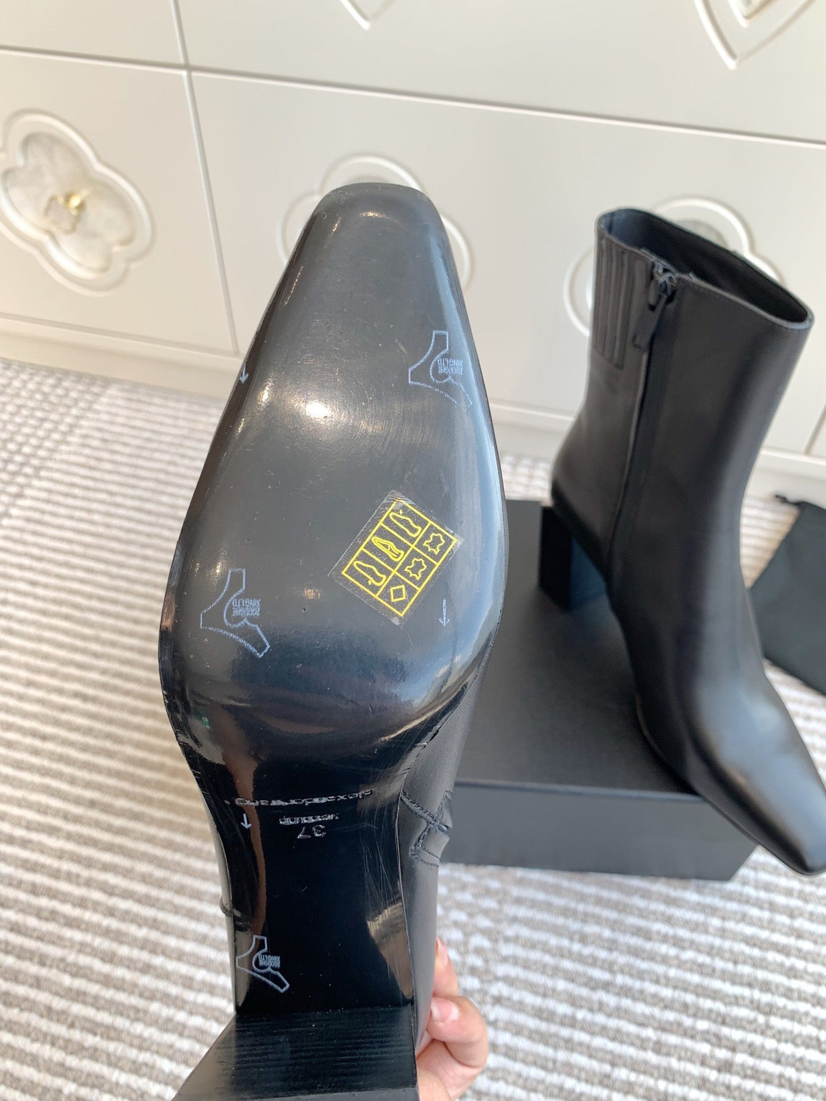 Damen-Stiefeletten mit eckiger Zehenpartie