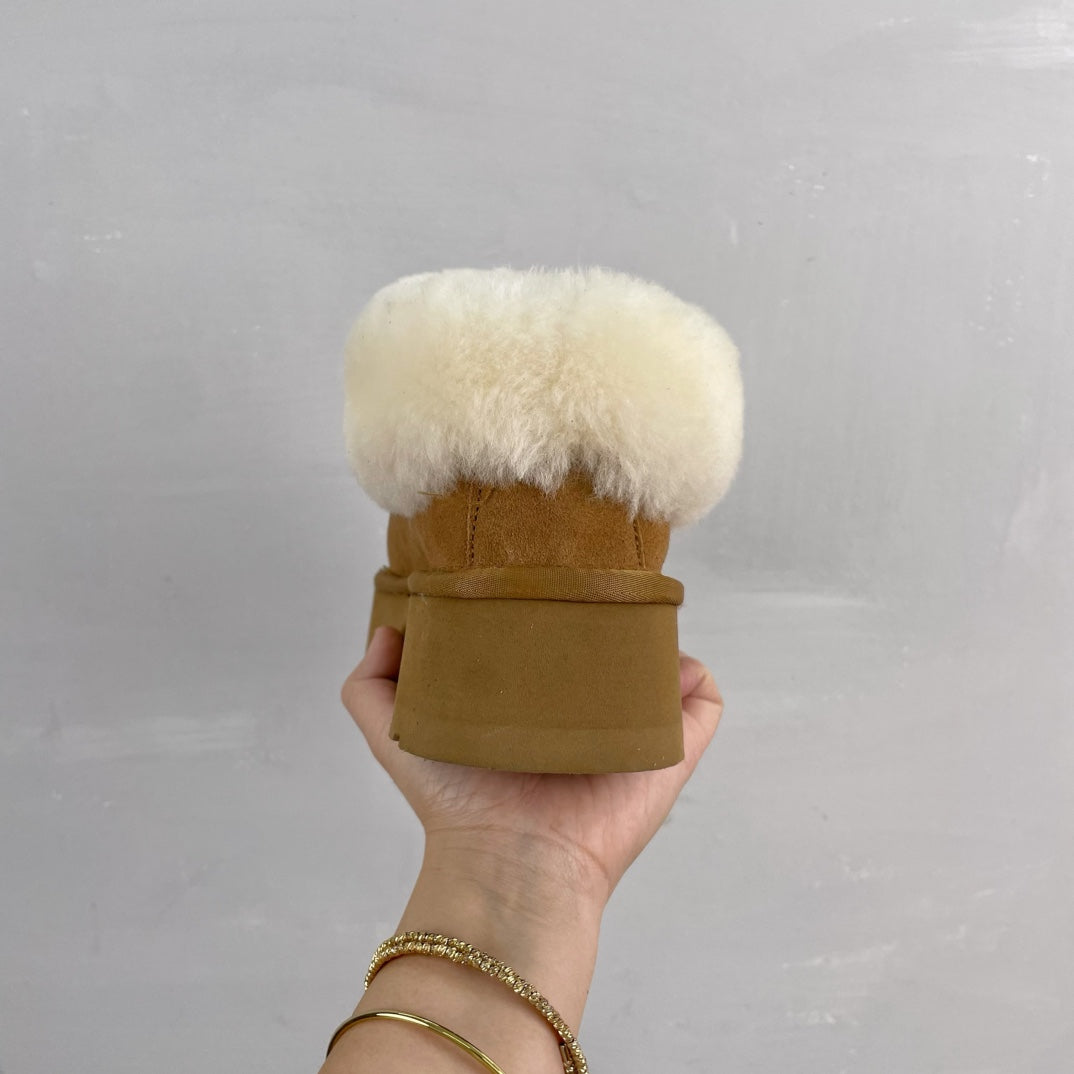 Low-top snow boots for women