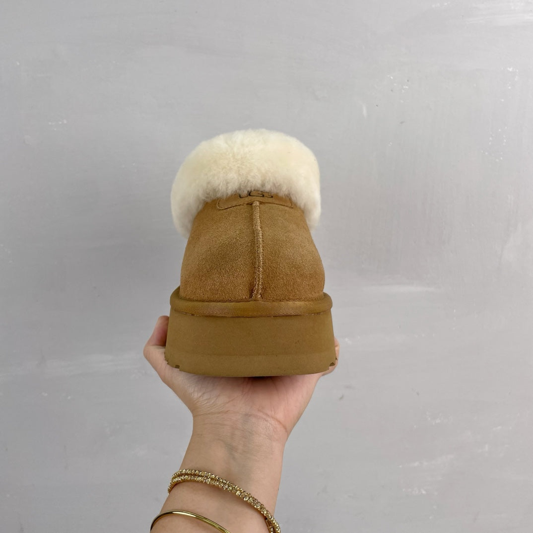 Low-top snow boots for women