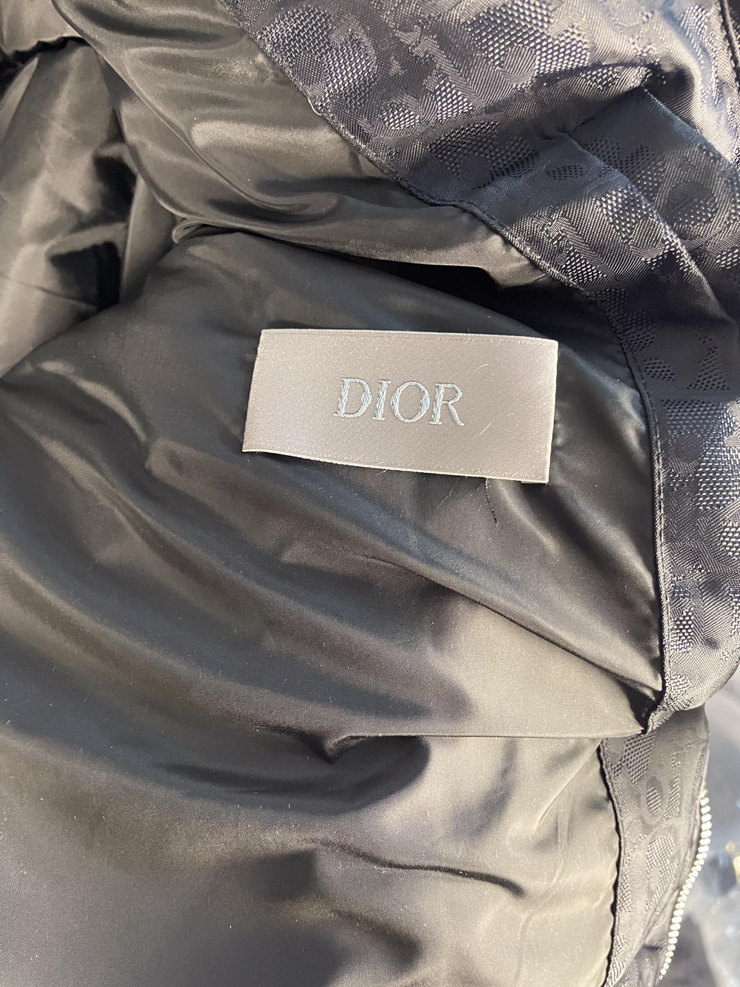 Chaqueta de plumas de ganso jacquard negra