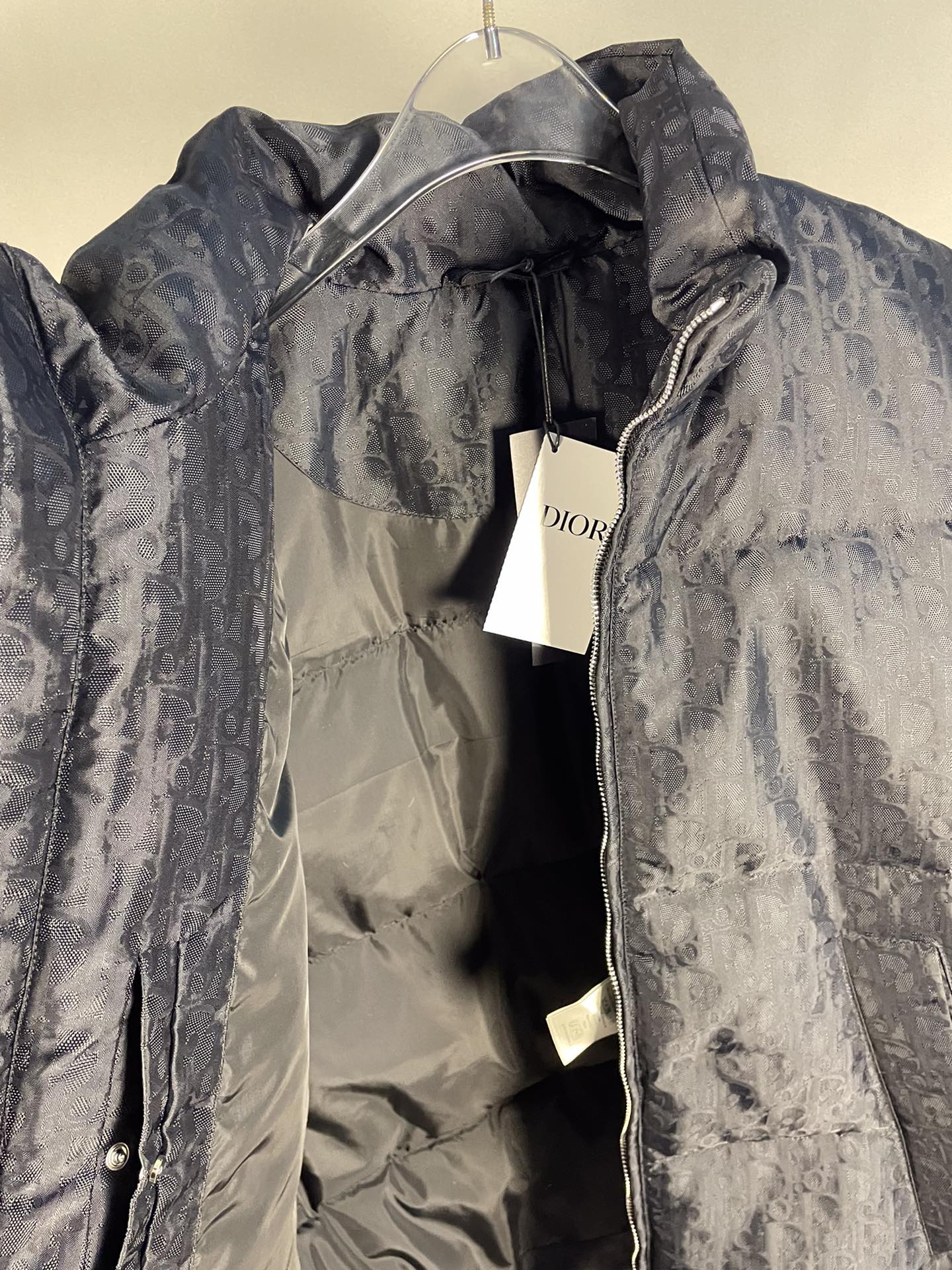 Chaqueta de plumas de ganso jacquard negra