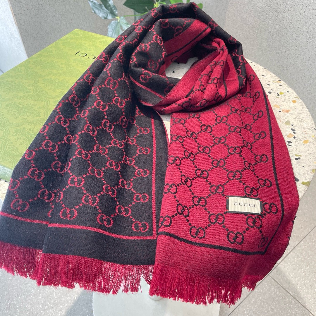 Jacquard-Kaschmirschal mit GG Motiv