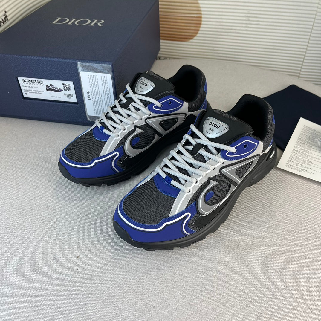 B30-inspirierte Sneaker – Neue Farbkombination