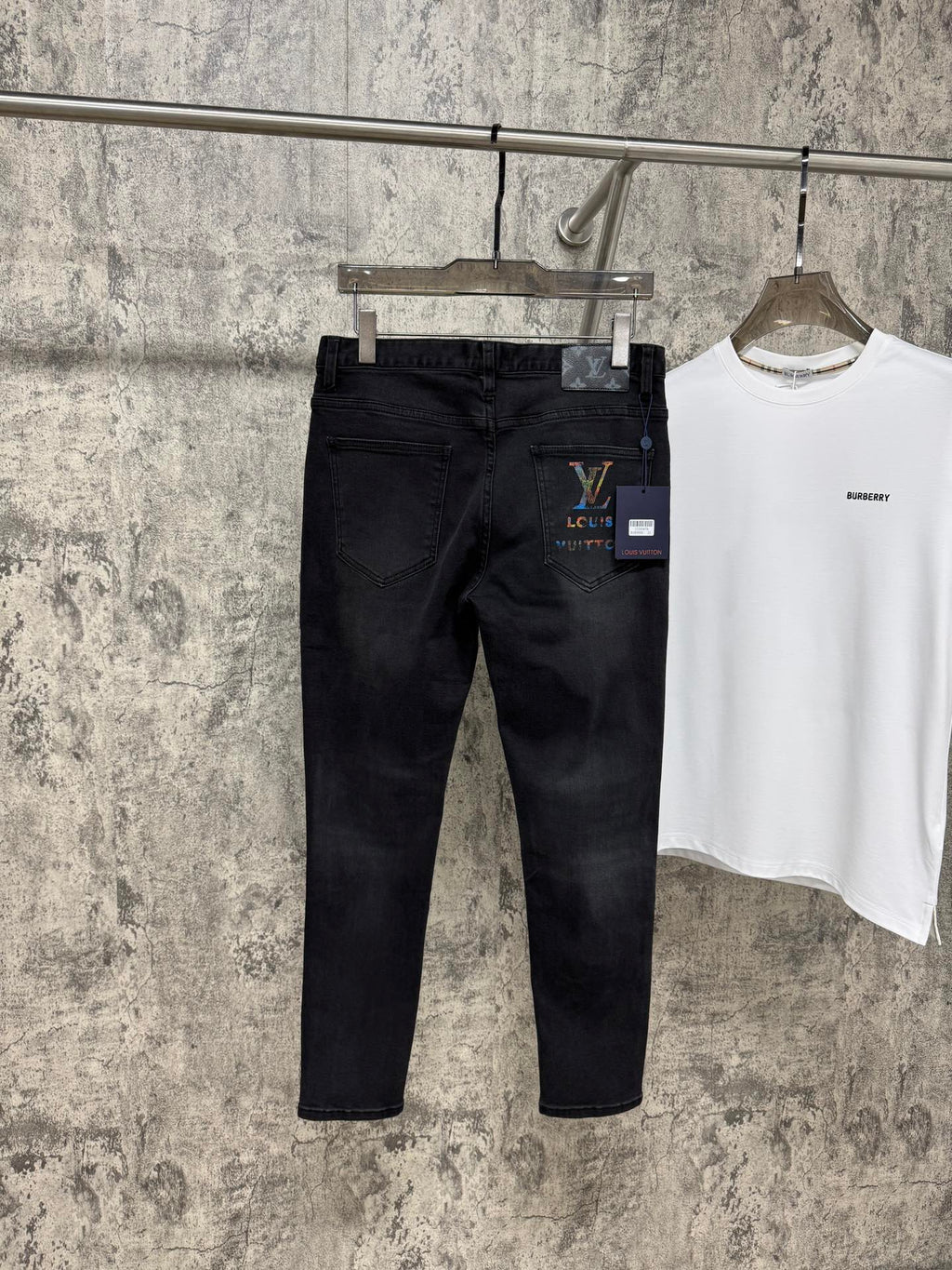 Eng anliegende Stretch-Jeans für Herren