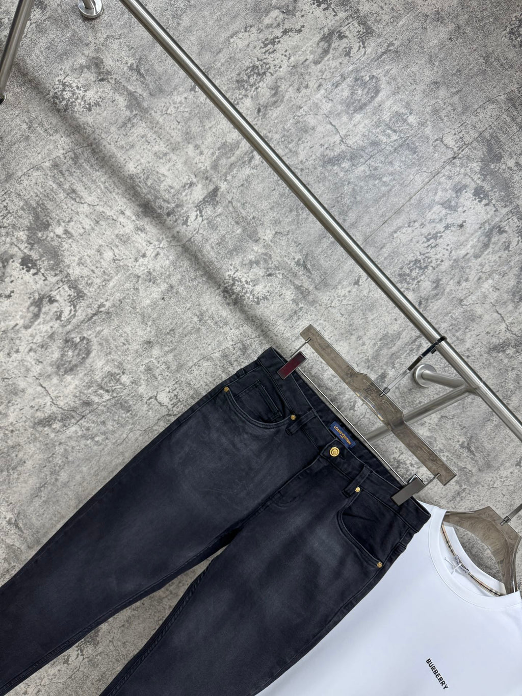 Eng anliegende Stretch-Jeans für Herren