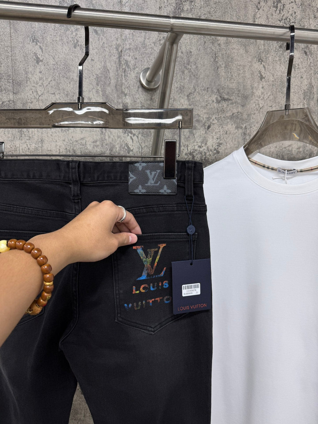 Eng anliegende Stretch-Jeans für Herren