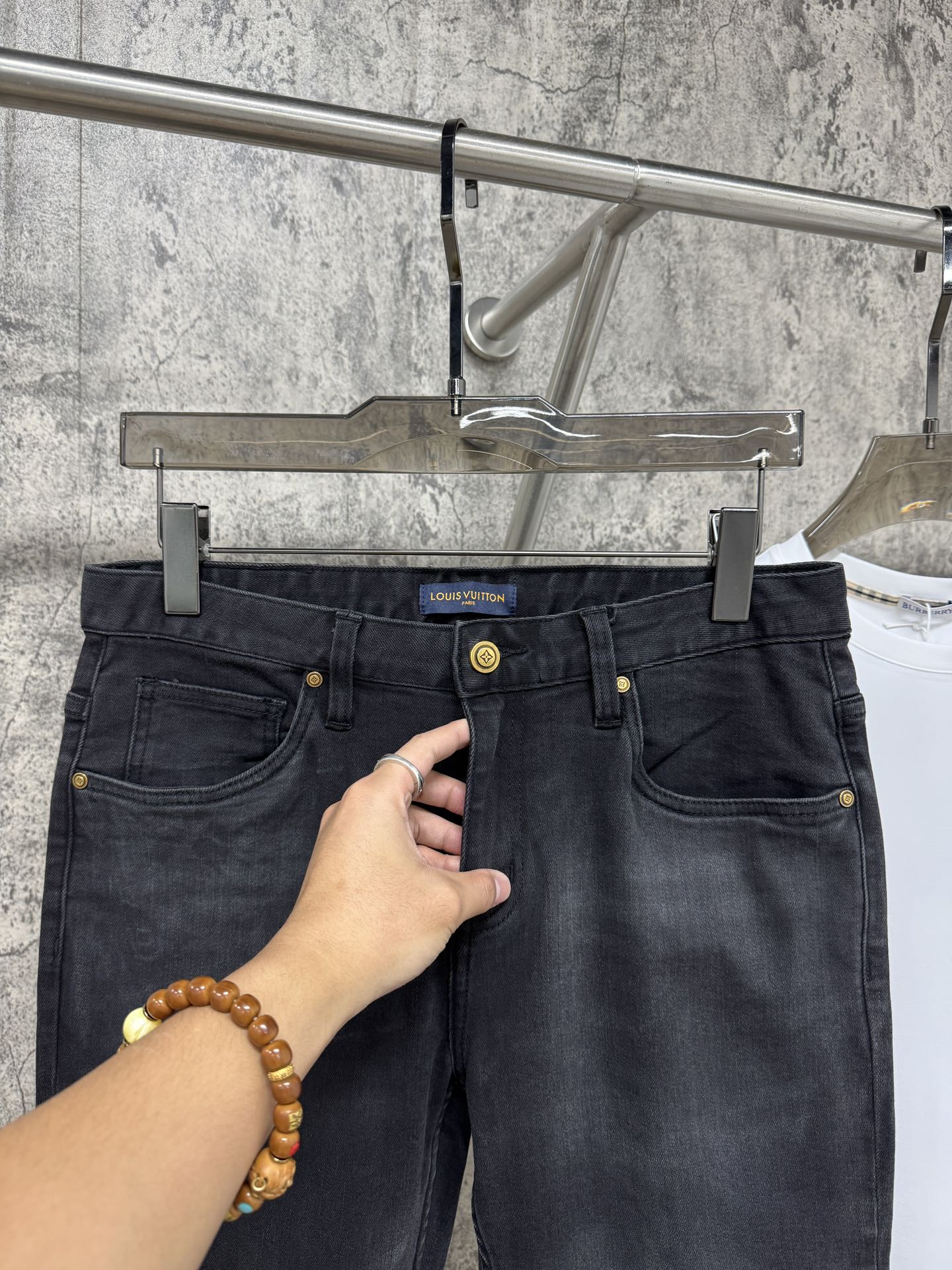 Eng anliegende Stretch-Jeans für Herren
