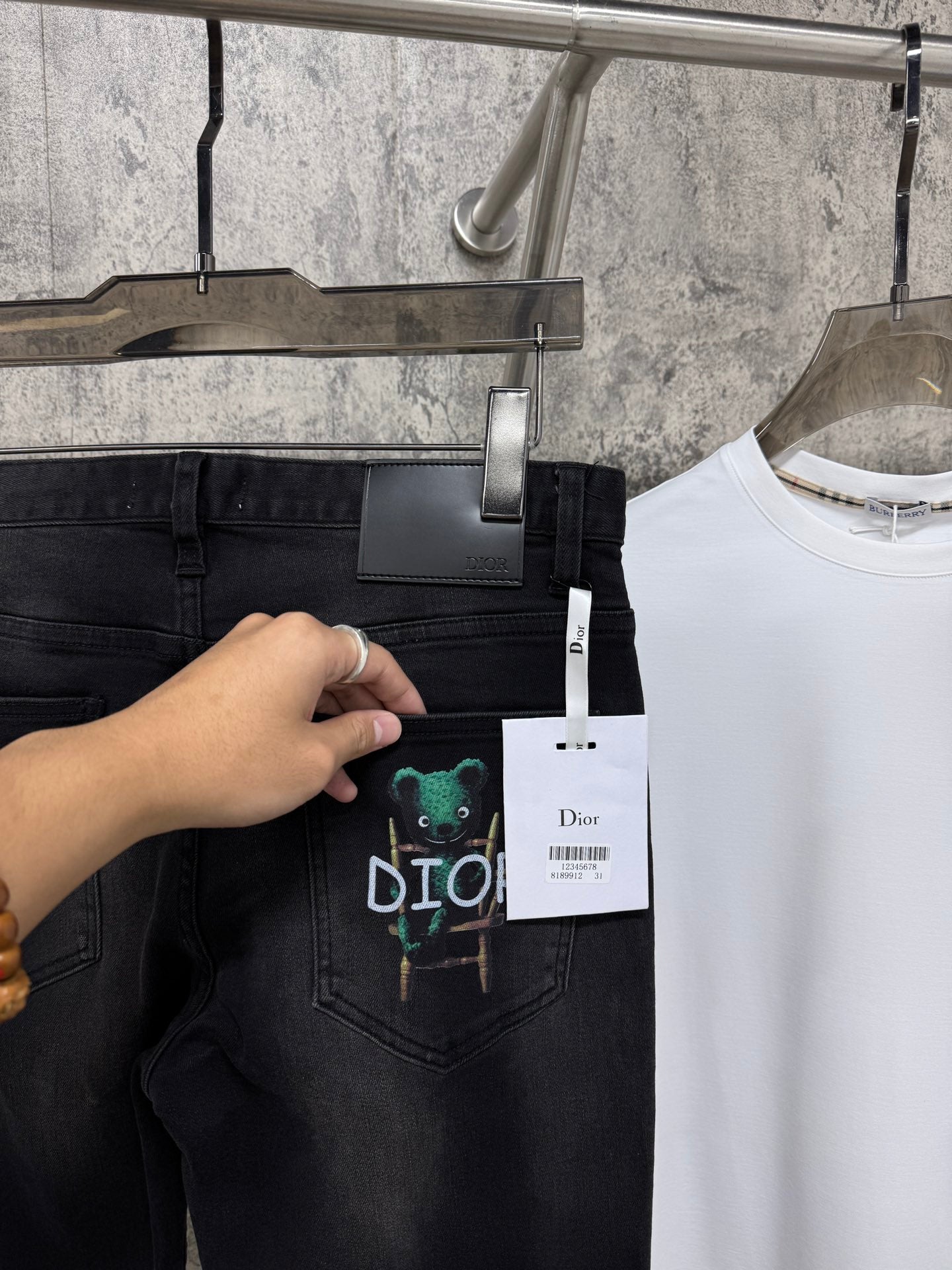 Eng anliegende Stretch-Jeans für Herren
