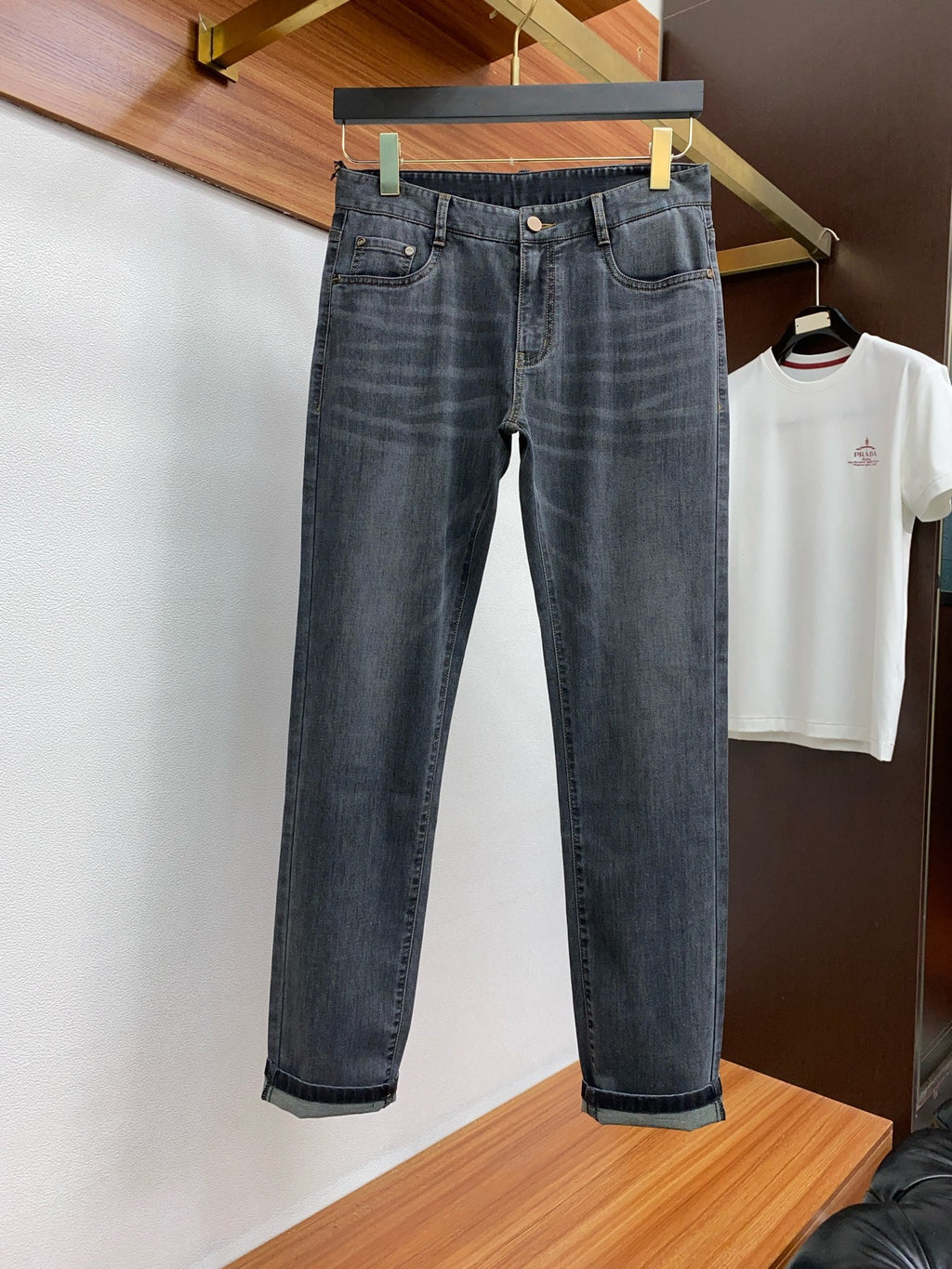 Men's slim straight stretch jeans