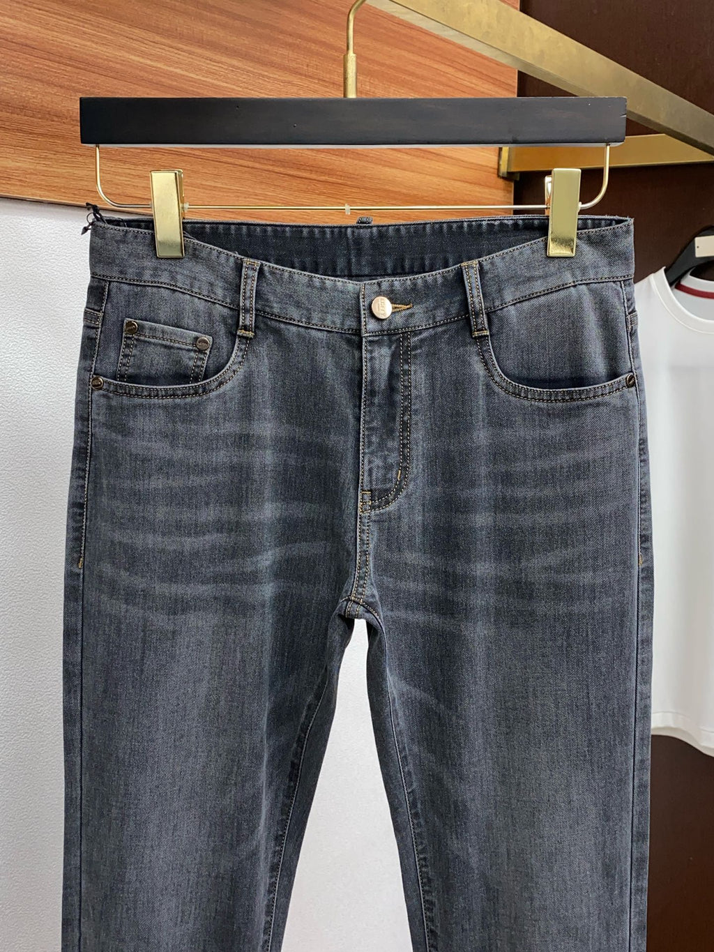 Men's slim straight stretch jeans