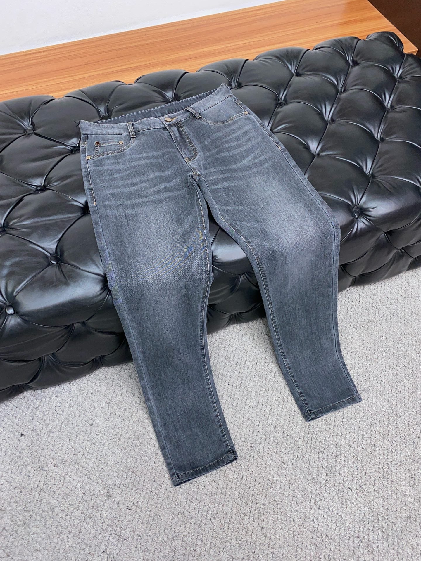 Men's slim straight stretch jeans