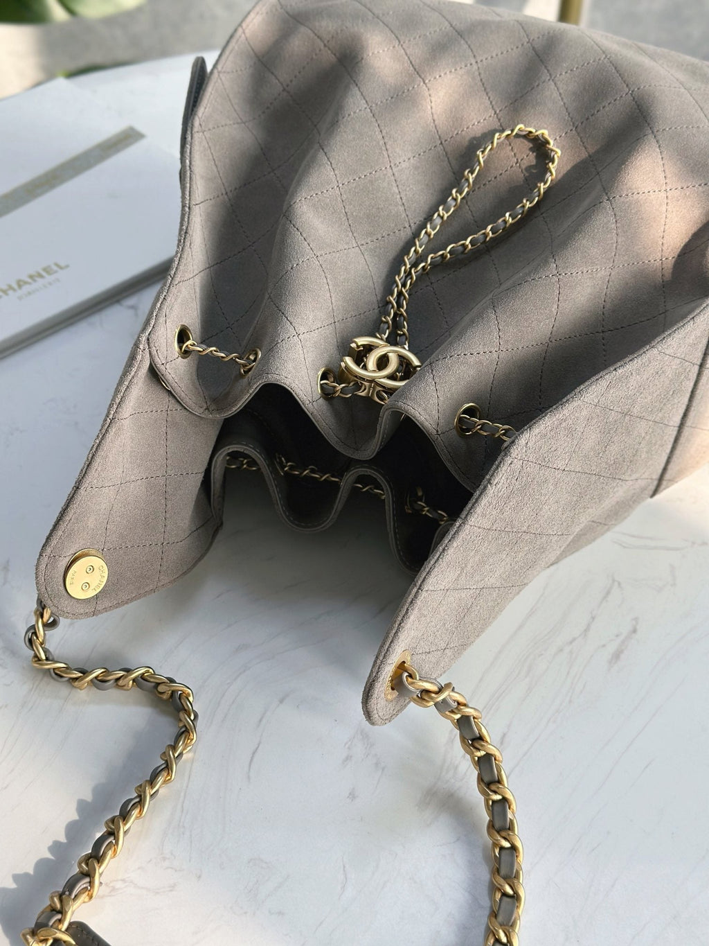 Bolso hobo cubo de ante glaseado – 2 tamaños