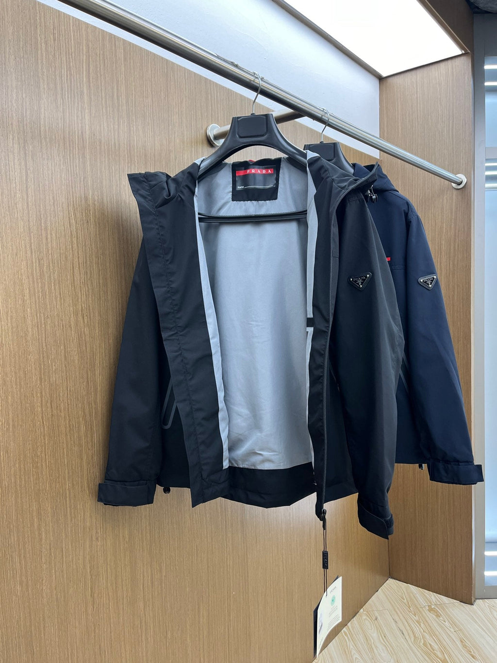 Casual hooded jacket