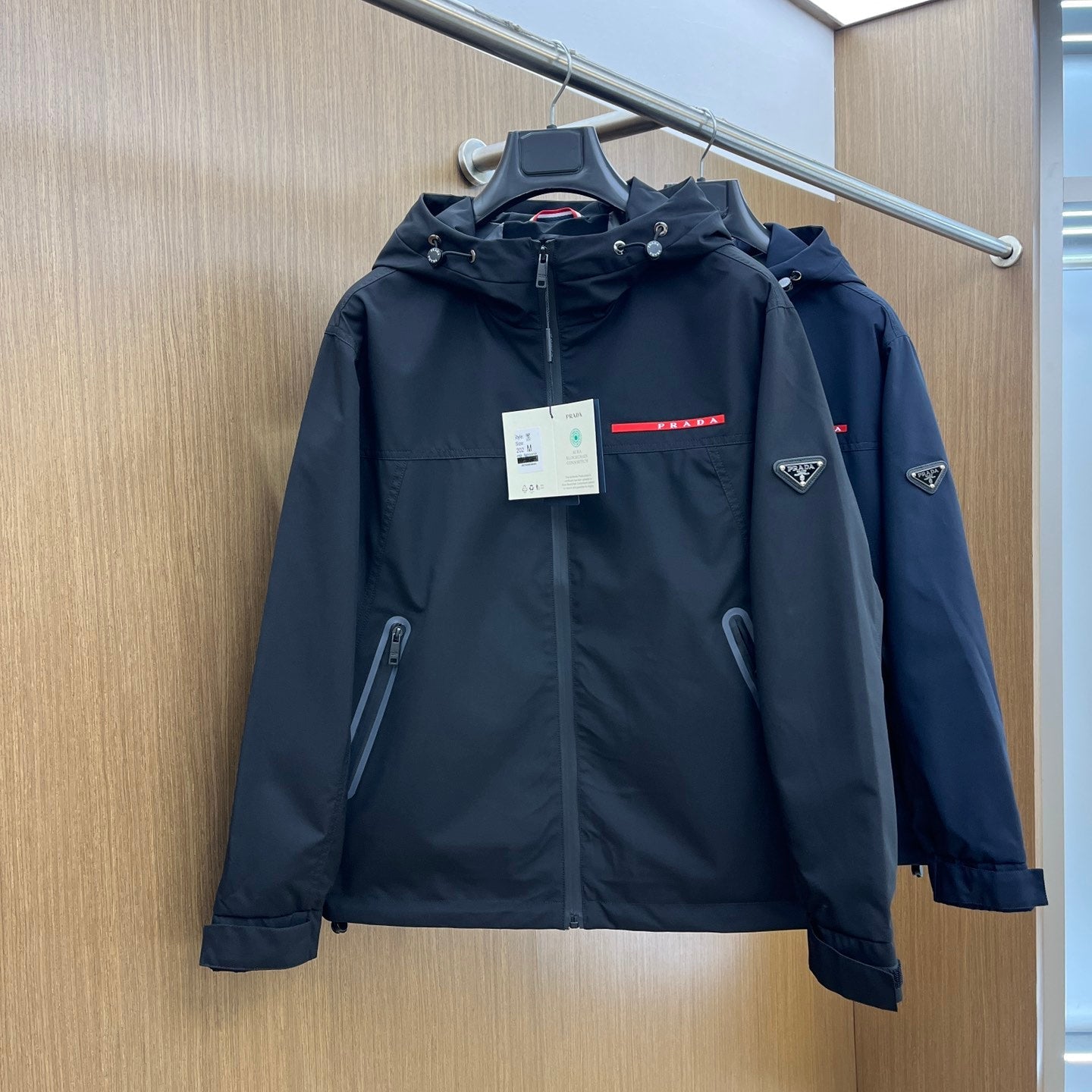 Casual hooded jacket