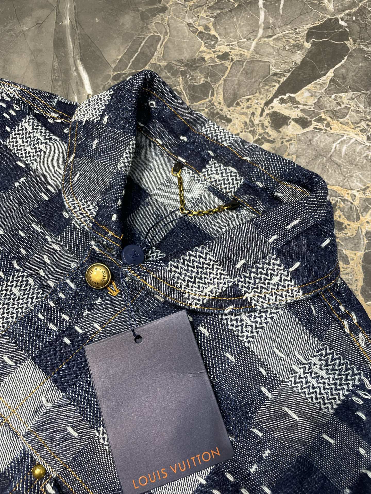 Chaqueta vaquera con cinturón