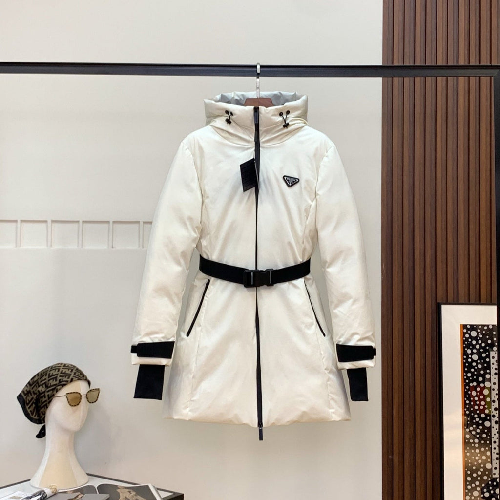White goose down jacket