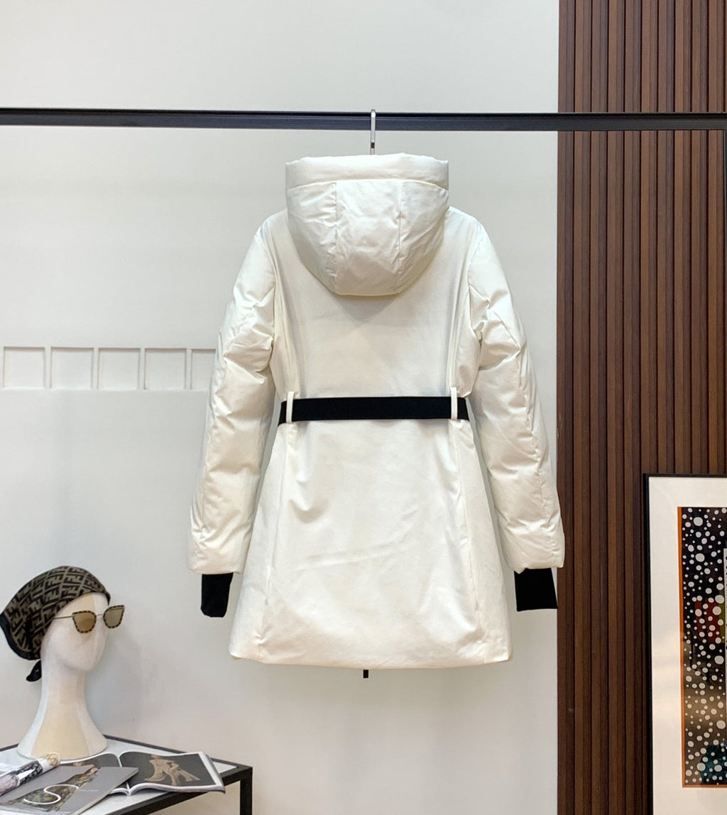 White goose down jacket