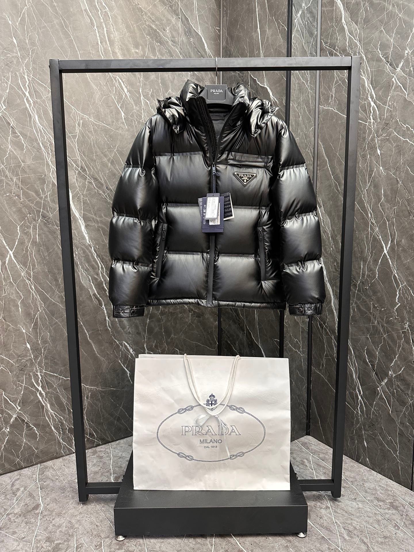 Premium laminierte Daunenjacke