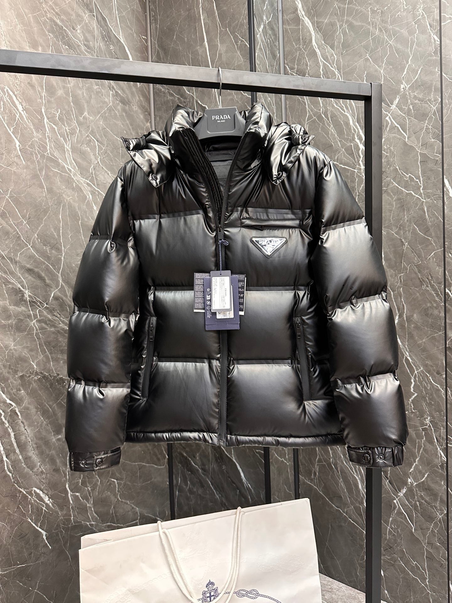 Premium laminierte Daunenjacke