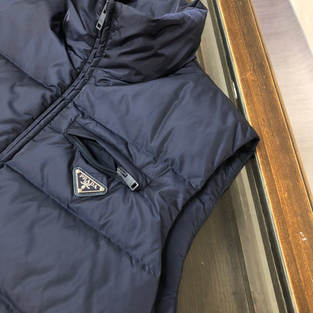 Classic down vest